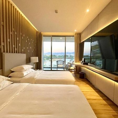 Symphony Of The Sea Hotel Бангсен Екстер'єр фото