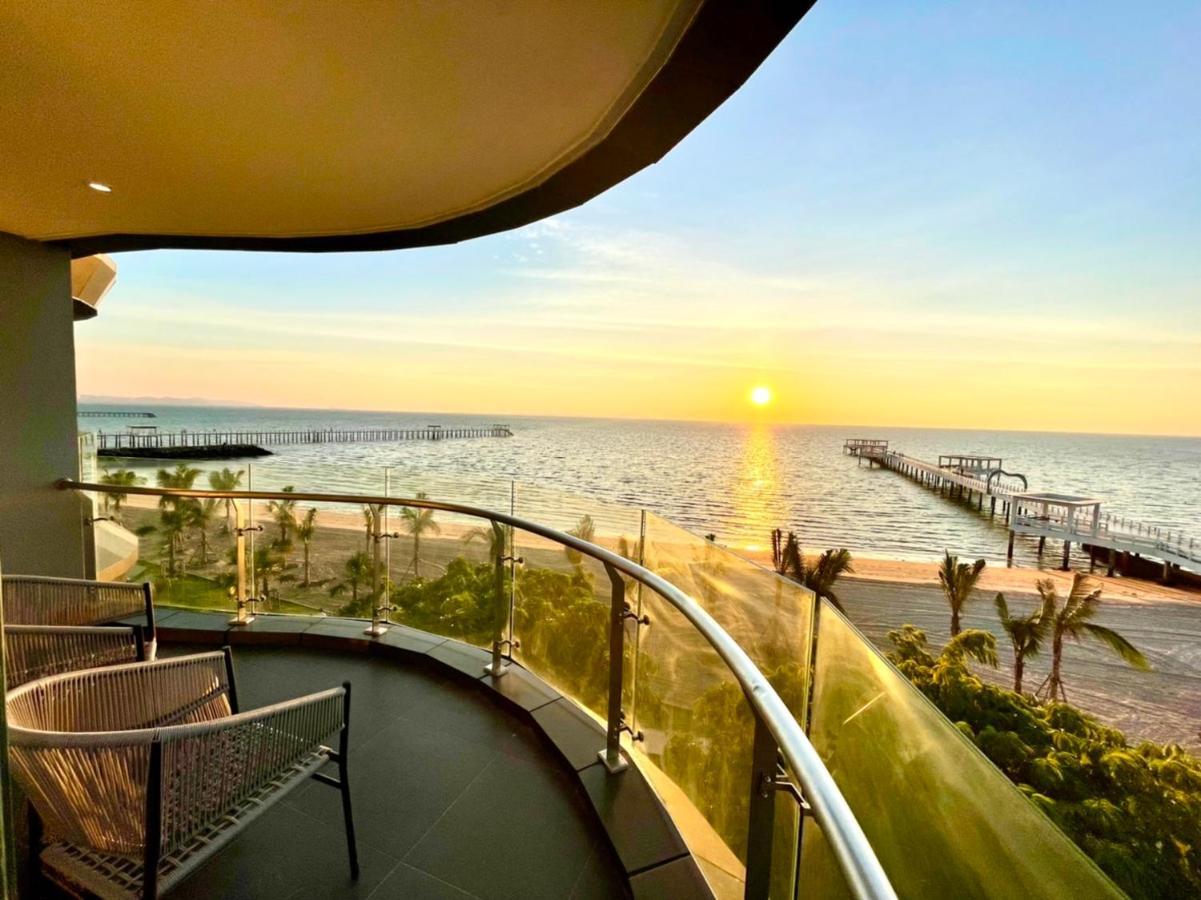 Symphony Of The Sea Hotel Бангсен Екстер'єр фото
