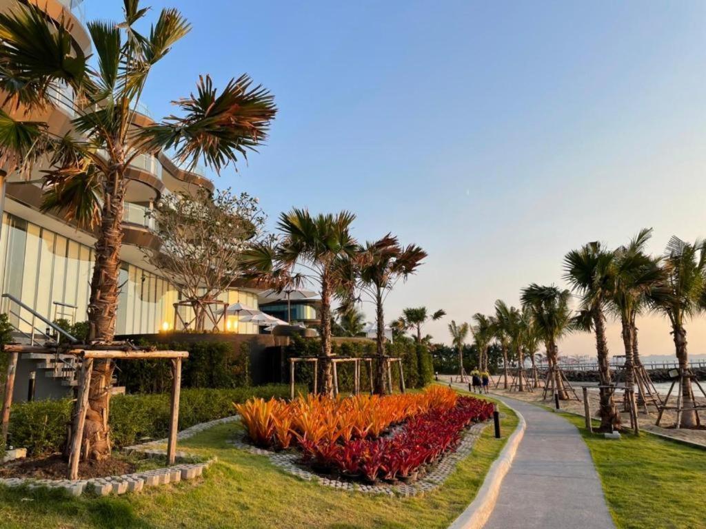 Symphony Of The Sea Hotel Бангсен Екстер'єр фото