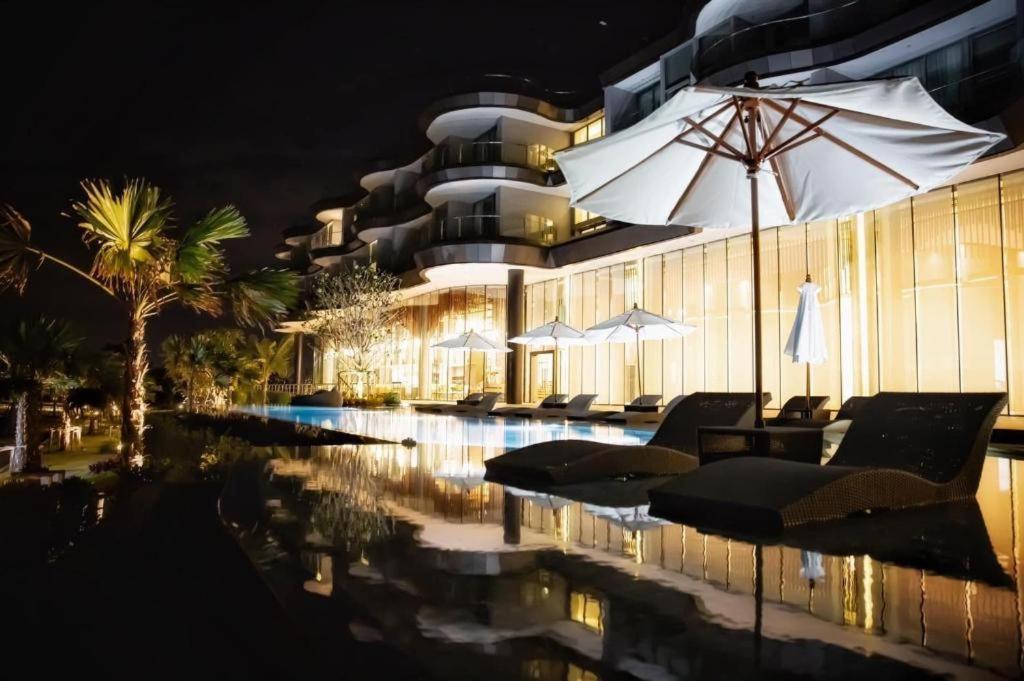 Symphony Of The Sea Hotel Бангсен Екстер'єр фото